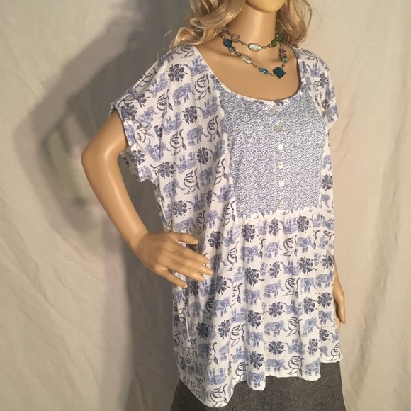 NWT PINK K Women's size 1X white w/blue elephants - Picture 3 of 8